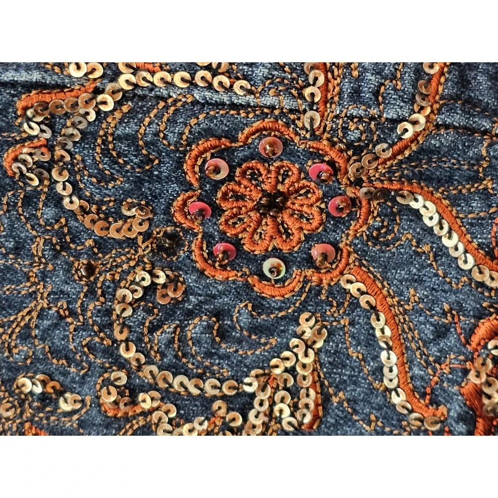Christopher & Banks Women's Blue Embroidered Boot Cut Denim Jeans Size 6 28x31 - Picture 15 of 16